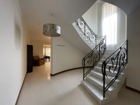 3 bed Villa For Rent in Attard, Attard - thumb 2