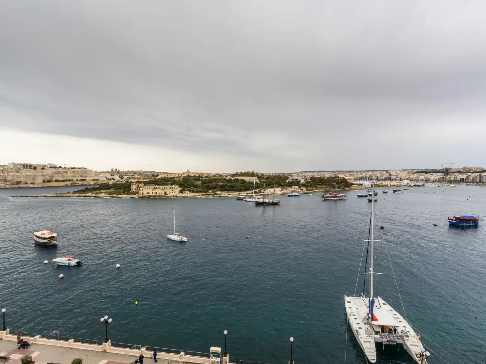 3 bed Apartment For Rent in Sliema, Sliema - thumb 12