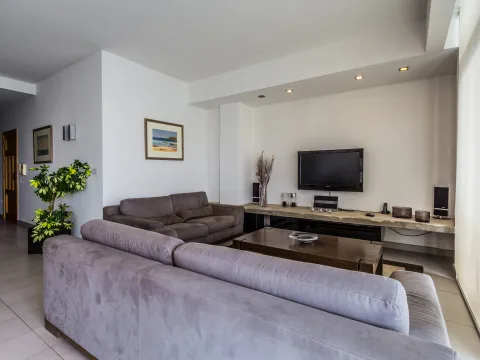 3 bed Apartment For Rent in Sliema, Sliema - thumb 2