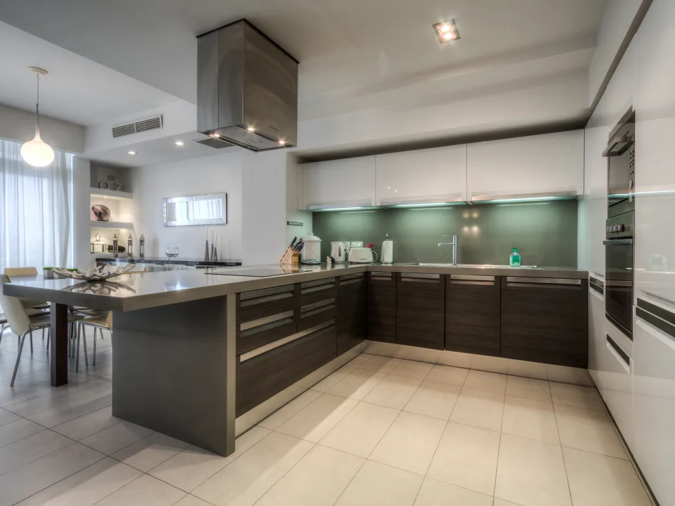 3 bed Apartment For Rent in Sliema, Sliema - thumb 4