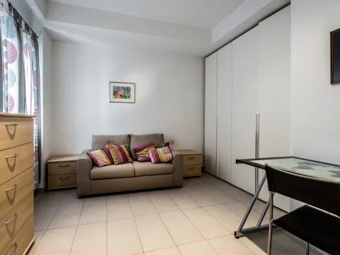 3 bed Apartment For Rent in Sliema, Sliema - thumb 6