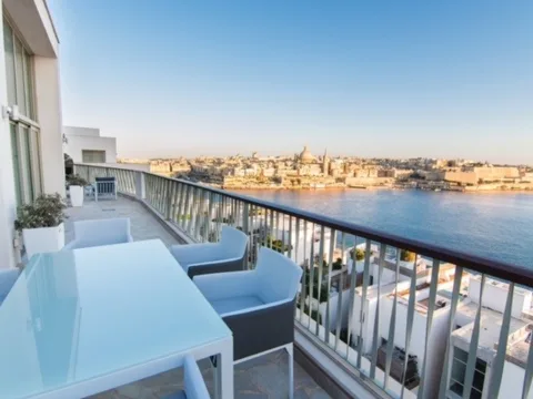 3 bed Penthouse For Rent in Sliema, Sliema - thumb 10
