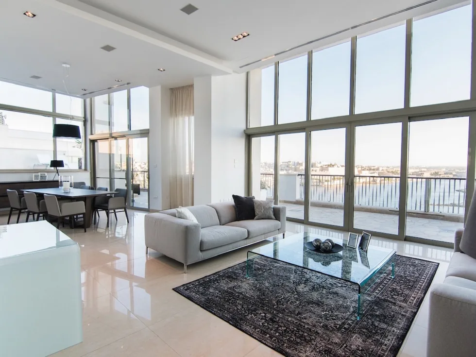 3 bed Penthouse For Rent in Sliema, Sliema - thumb 2