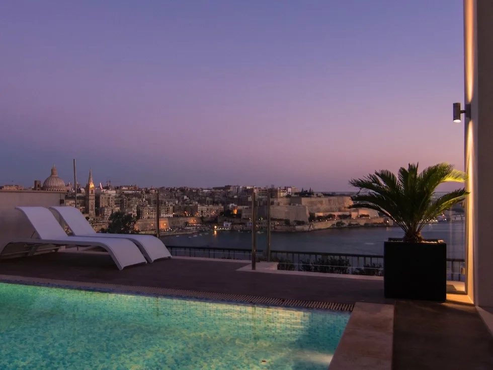 3 bed Penthouse For Rent in Sliema, Sliema - thumb 8