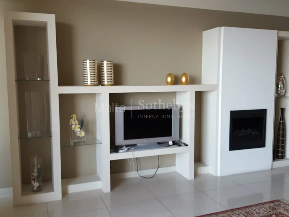 3 bed Apartment For Rent in Sliema, Sliema - thumb 4
