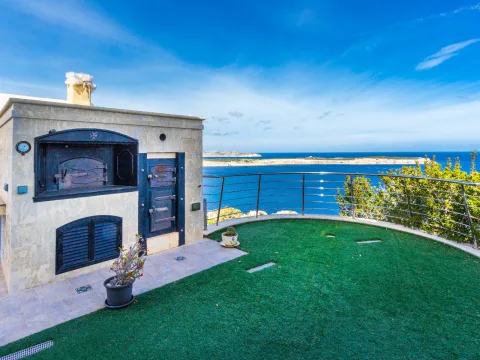 7 bed Villa For Sale in Mellieha, Mellieha - thumb 3