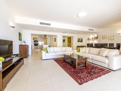 3 bed Apartment For Rent in Mellieha, Mellieha - thumb 1