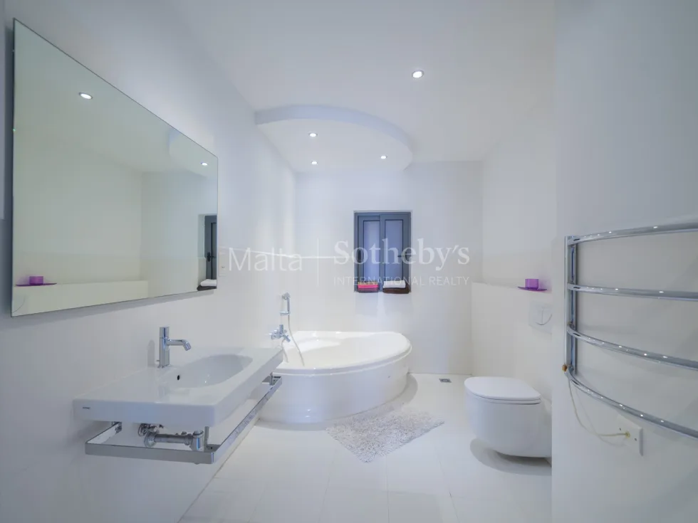 3 bed Apartment For Rent in Sliema, Sliema - thumb 11