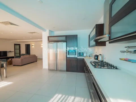 3 bed Apartment For Rent in Sliema, Sliema - thumb 4