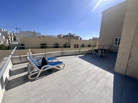2 bed Penthouse For Rent in Sliema, Sliema - thumb 1