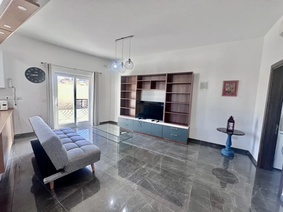 2 bed Penthouse For Rent in Sliema, Sliema - thumb 2