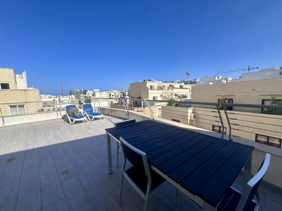2 bed Penthouse For Rent in Sliema, Sliema - thumb 6