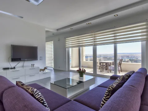 2 bed Apartment For Rent in Sliema, Sliema - thumb 3
