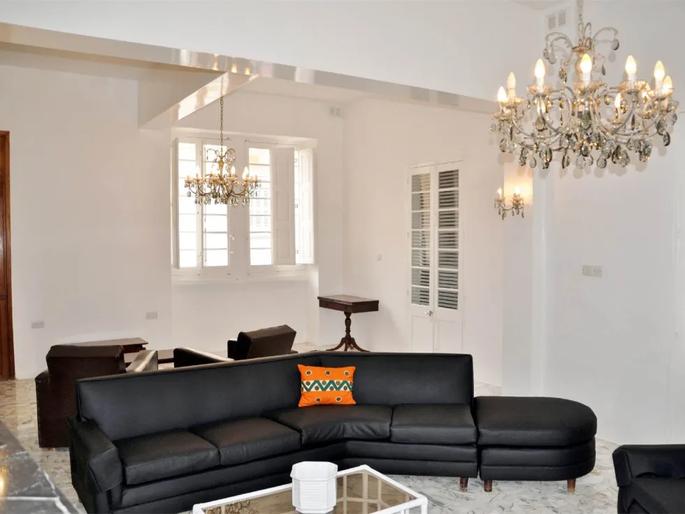 3 bed Town House For Rent in Sliema, Sliema - thumb 1