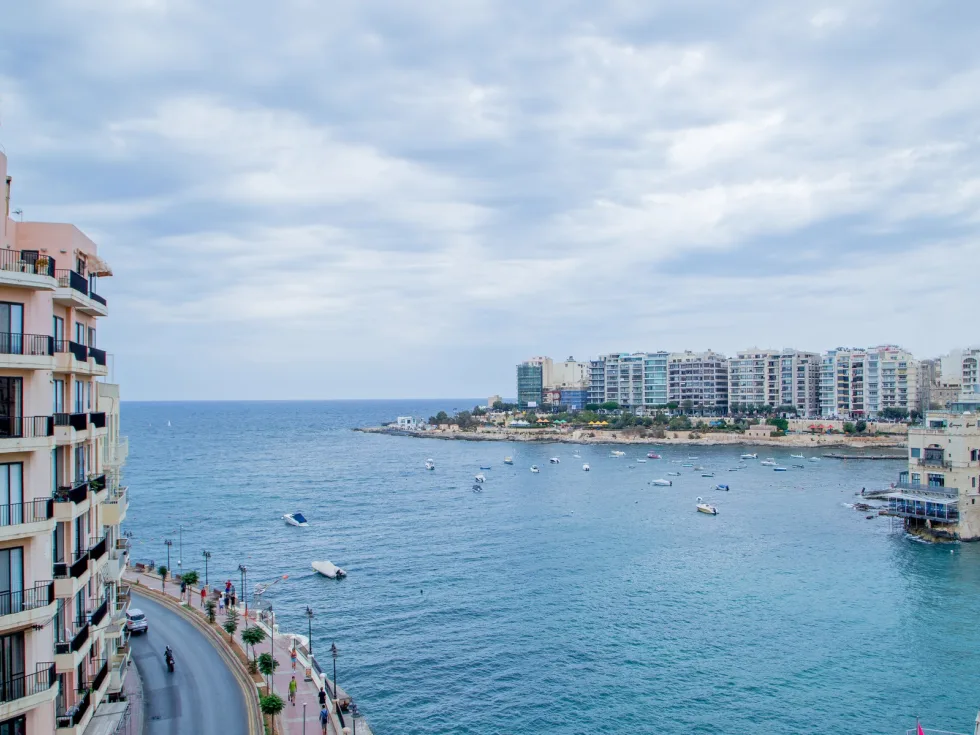 2 bed Apartment For Rent in St Julian's, St Julian's - thumb 2
