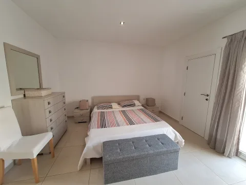 2 bed Penthouse For Rent in Sliema, Sliema - thumb 7