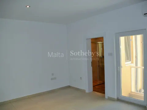 3 bed Apartment For Rent in Sliema, Sliema - thumb 4
