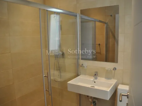 3 bed Apartment For Rent in Sliema, Sliema - thumb 8