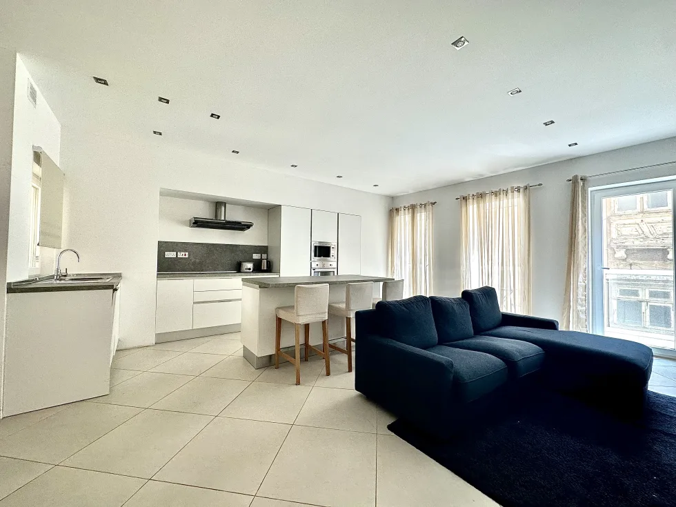 3 bed Apartment For Rent in Sliema, Sliema - thumb 1