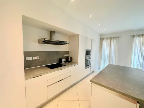 3 bed Apartment For Rent in Sliema, Sliema - thumb 5