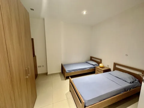 3 bed Apartment For Rent in Sliema, Sliema - thumb 9