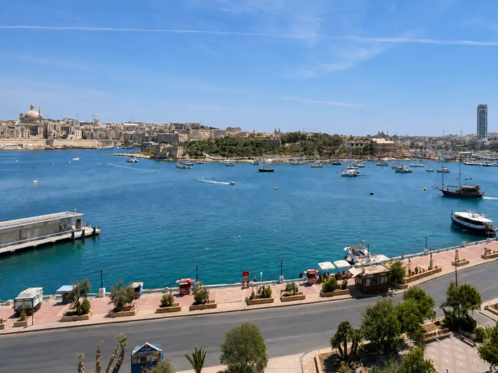 2 bed Apartment For Rent in Sliema, Sliema - thumb 1