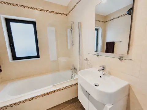 2 bed Apartment For Rent in Sliema, Sliema - thumb 11