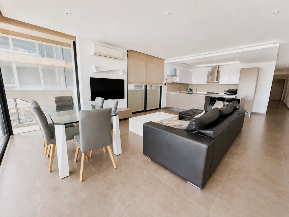 2 bed Apartment For Rent in Sliema, Sliema - thumb 5