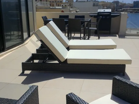 3 bed Penthouse For Rent in St Julian's, St Julian's - thumb 1