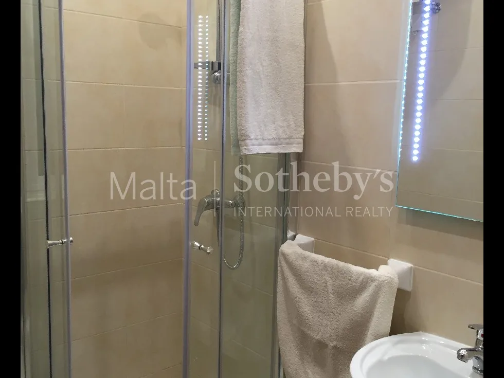 2 bed Apartment For Rent in Sliema, Sliema - thumb 2