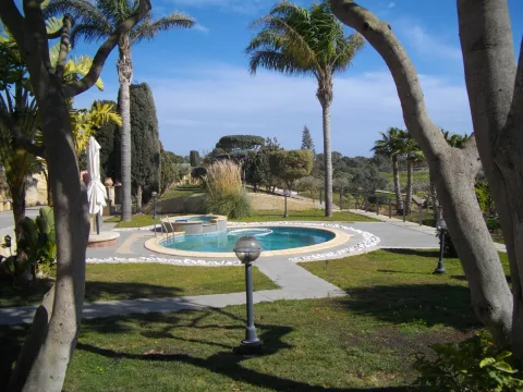 3 bed Farmhouse For Sale in Birzebbugia, Birzebbugia - thumb 1