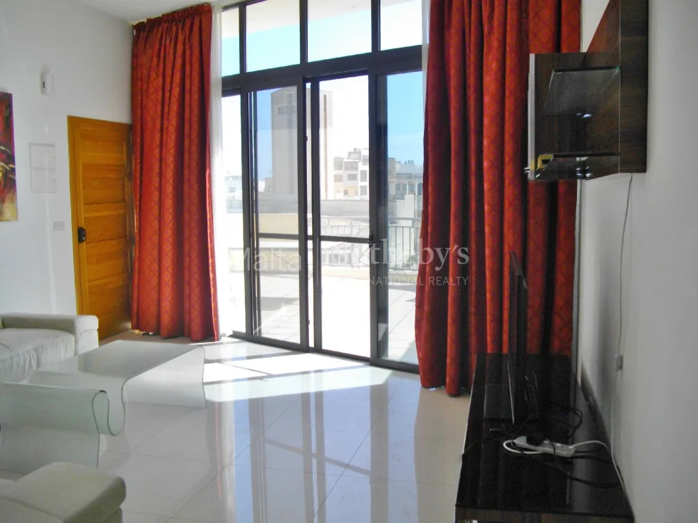 3 bed Penthouse For Rent in St Julian's, St Julian's - thumb 2