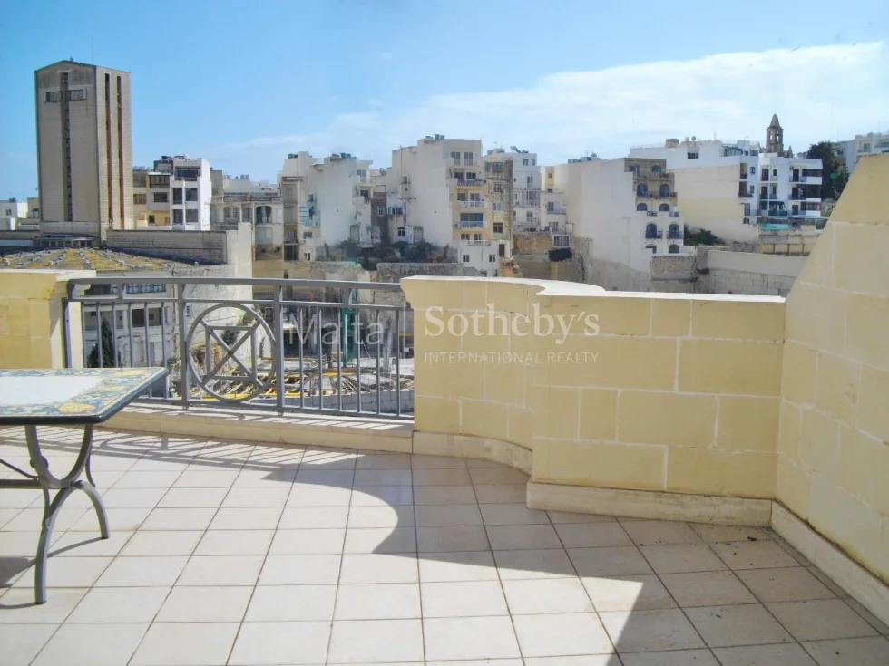 3 bed Penthouse For Rent in St Julian's, St Julian's - thumb 4
