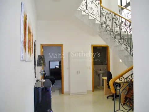 3 bed Penthouse For Rent in St Julian's, St Julian's - thumb 8