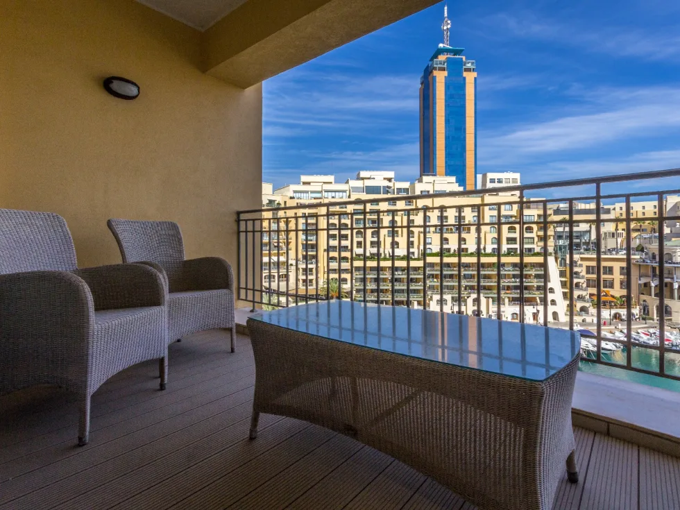 3 bed Apartment For Rent in St Julian's, St Julian's - thumb 3