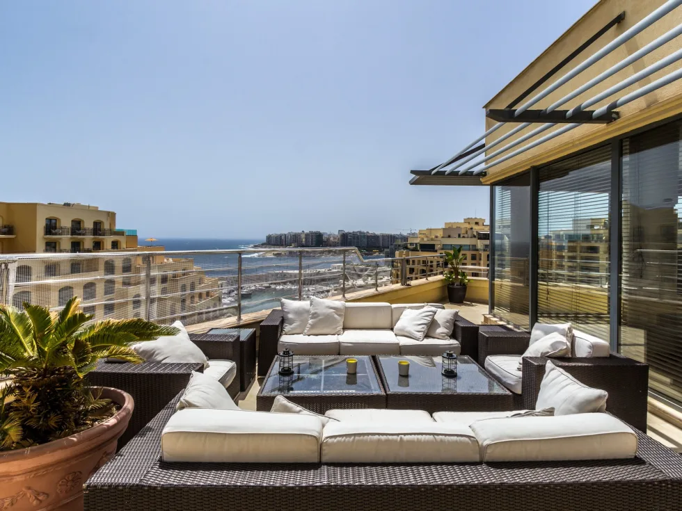 3 bed Penthouse For Rent in St Julian's, St Julian's - thumb 2