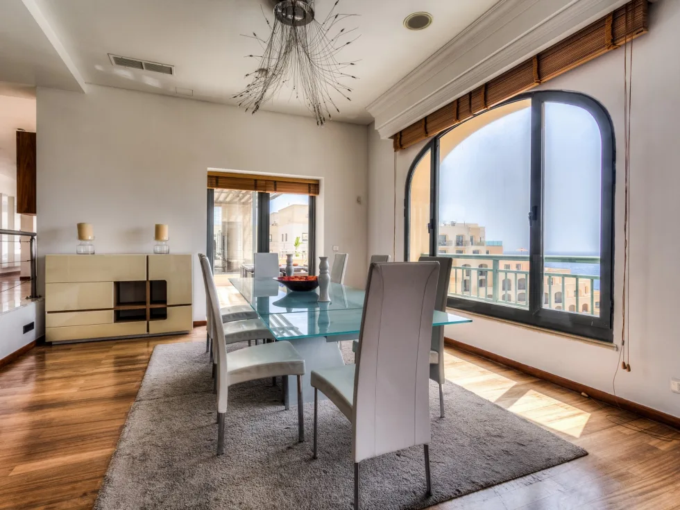 3 bed Penthouse For Rent in St Julian's, St Julian's - thumb 4