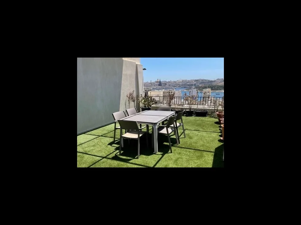 4 bed Apartment For Rent in Sliema, Sliema - thumb 1