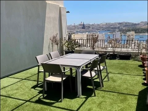 4 bed Apartment For Rent in Sliema, Sliema - thumb 1