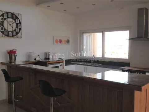 2 bed Penthouse For Rent in Sliema, Sliema - thumb 3