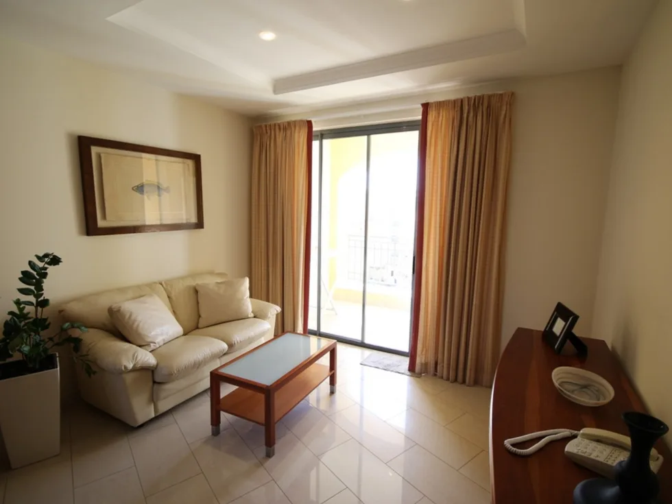 3 bed Apartment For Rent in St Julian's, St Julian's - thumb 4