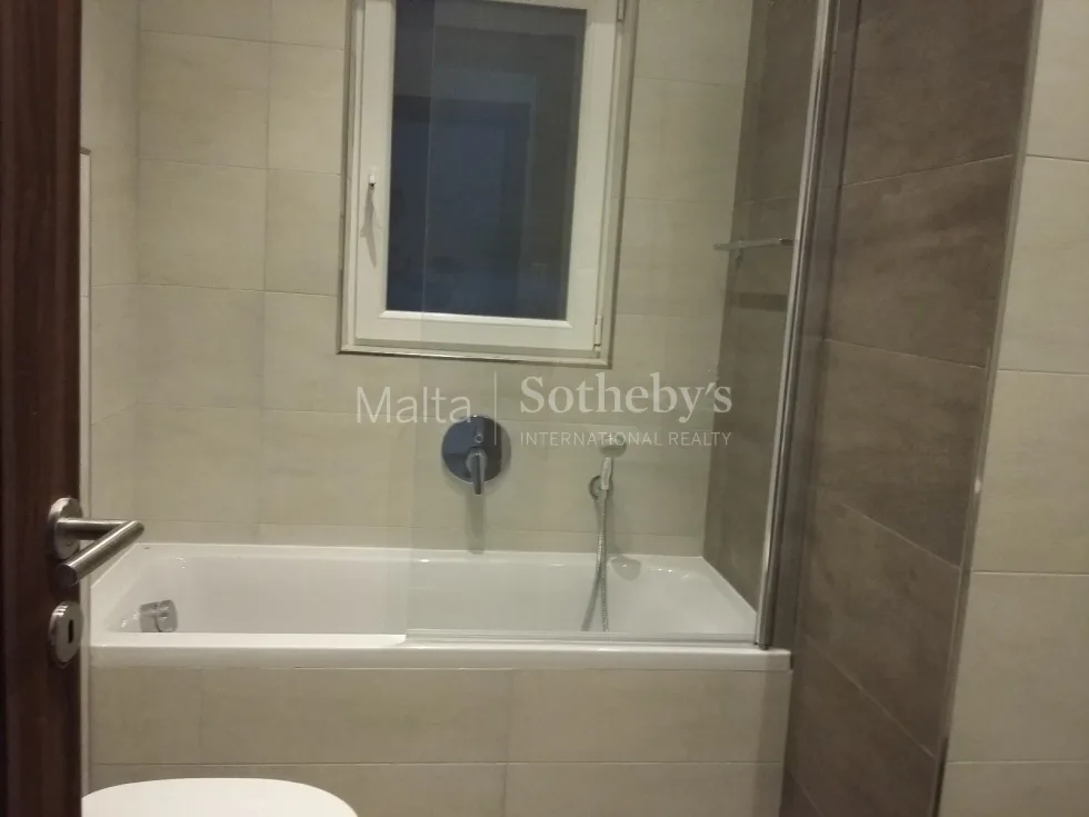 3 bed Apartment For Rent in St Julian's, St Julian's - thumb 6