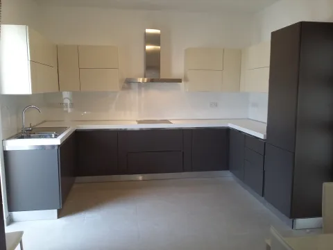 3 bed Penthouse For Rent in St Julian's, St Julian's - thumb 3