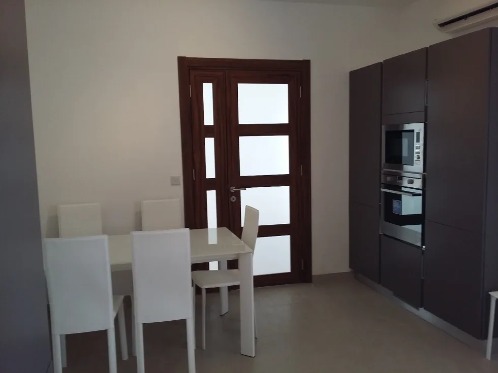 3 bed Penthouse For Rent in St Julian's, St Julian's - thumb 4
