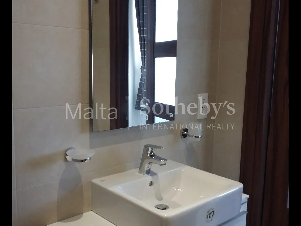 3 bed Apartment For Rent in St Julian's, St Julian's - thumb 7