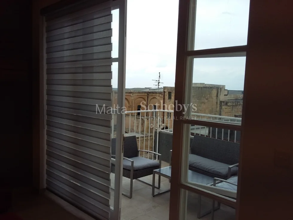 2 bed Apartment For Rent in Valletta, Valletta - thumb 2