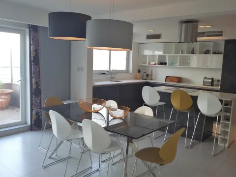 4 bed Penthouse For Rent in Sliema, Sliema - thumb 1