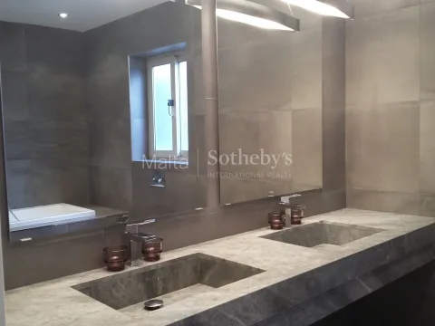 4 bed Penthouse For Rent in Sliema, Sliema - thumb 13