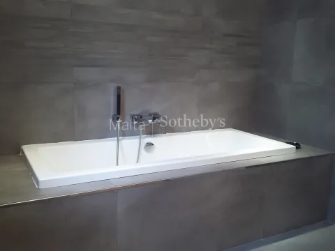 4 bed Penthouse For Rent in Sliema, Sliema - thumb 14
