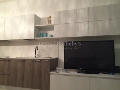 3 bed Apartment For Rent in St Julian's, St Julian's - thumb 3